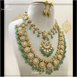 Alternative view of White Kundan Jadau Bridal Necklace with earrings